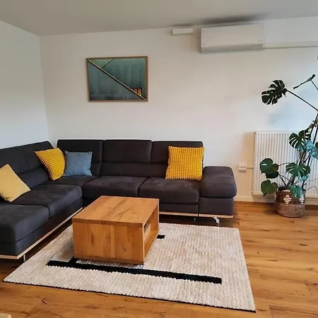 Modern Konjice Apartman *
